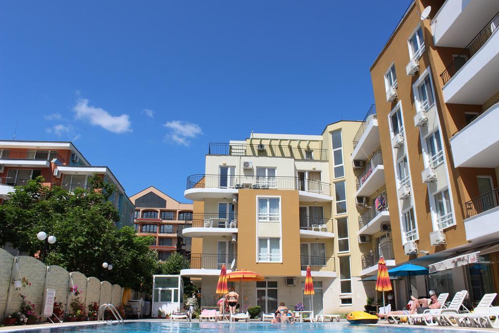 Sb Rentals Apartments In Blue Marine Complex Pantai Sunny Luaran gambar