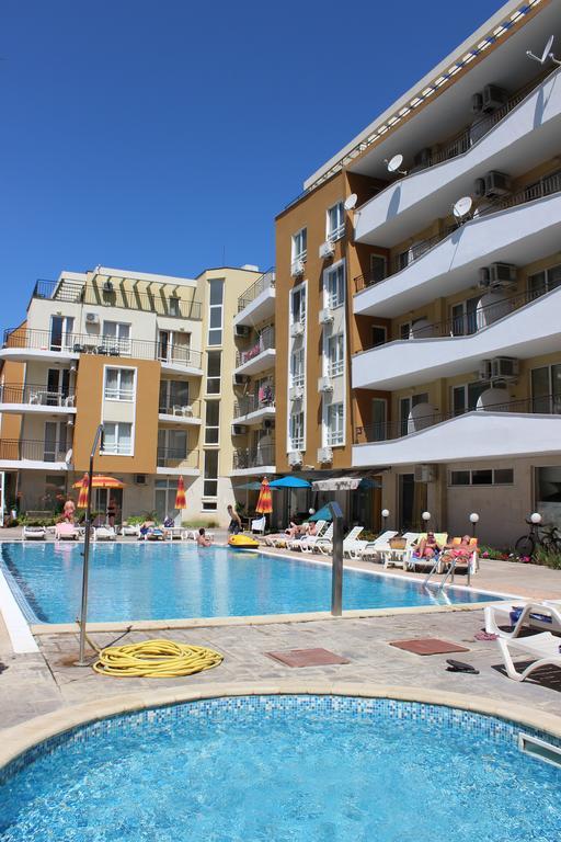 Sb Rentals Apartments In Blue Marine Complex Pantai Sunny Luaran gambar