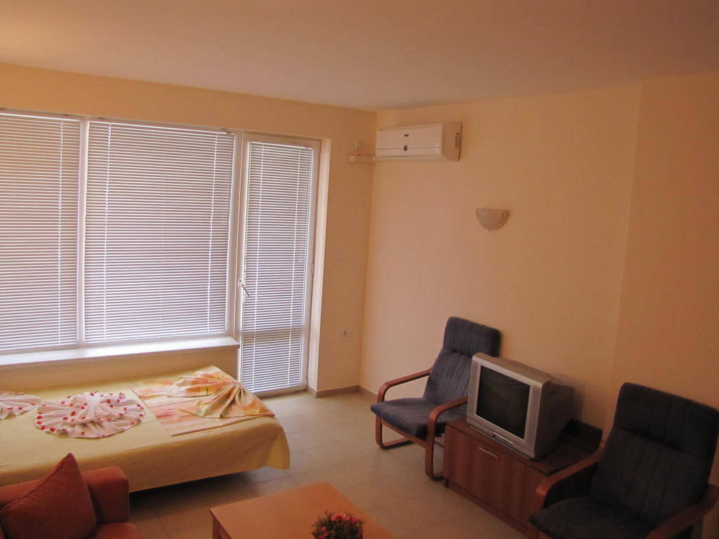 Sb Rentals Apartments In Blue Marine Complex Pantai Sunny Bilik gambar